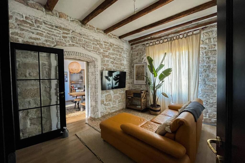 The Bungalow By The Sea In Historic Porec Old City Экстерьер фото